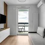 8th Floor Wlochy - Balcony, Workspace, Ac - By Rentujemy Apartment