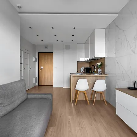 8th Floor Wlochy - Balcony, Workspace, Ac - By Rentujemy * Varsó