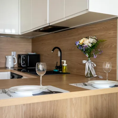 8th Floor Wlochy - Balcony, Workspace, Ac - By Rentujemy Apartman *