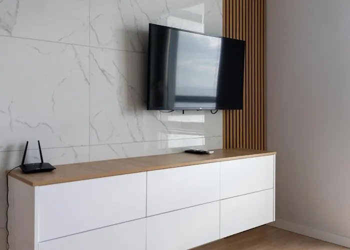 8th Floor Wlochy - Balcony, Workspace, Ac - By Rentujemy Lejlighed *