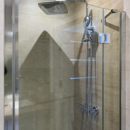 Apartmán 8th Floor Wlochy - Balcony, Workspace, Ac - By Rentujemy Varšava