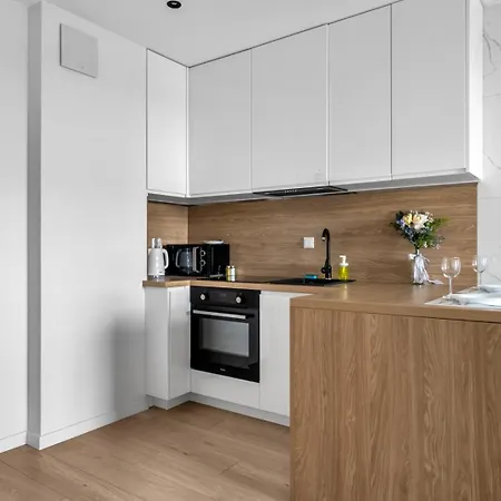 8th Floor Wlochy - Balcony, Workspace, Ac - By Rentujemy * Varšava