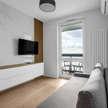 8th Floor Wlochy - Balcony, Workspace, Ac - By Rentujemy Apartmán Varšava