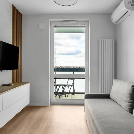 8th Floor Wlochy - Balcony, Workspace, Ac - By Rentujemy Appartement