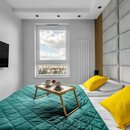 8th Floor Wlochy - Balcony, Workspace, Ac - By Rentujemy Apartment Warschau